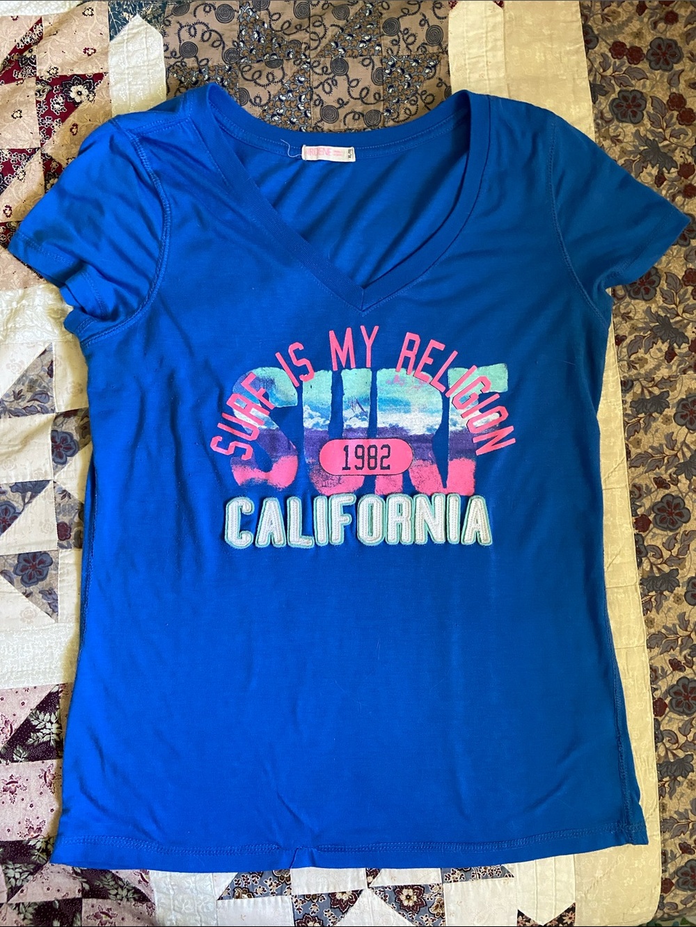 2000’s Ardene Blue Surf Tee